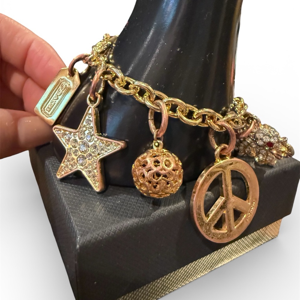 Coach “Piece & Love” Vintage Y2K Gold tone Charm Bracelet with original box - Picture 10 of 12